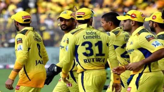 CSK அணியில் நெட் பவுலராக 17 வயது இலங்கை வீரர் சேர்ப்பு